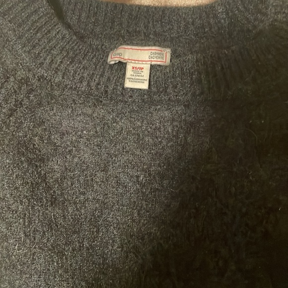 Sweater - Picture 3 of 3